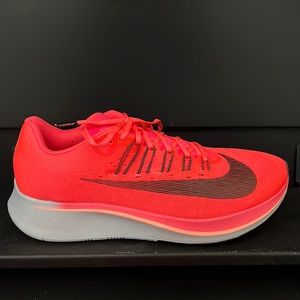 New! 2018 Nike Zoom Fly 897821-600 Hot Punch/Black/Crimson Pulse running shoe